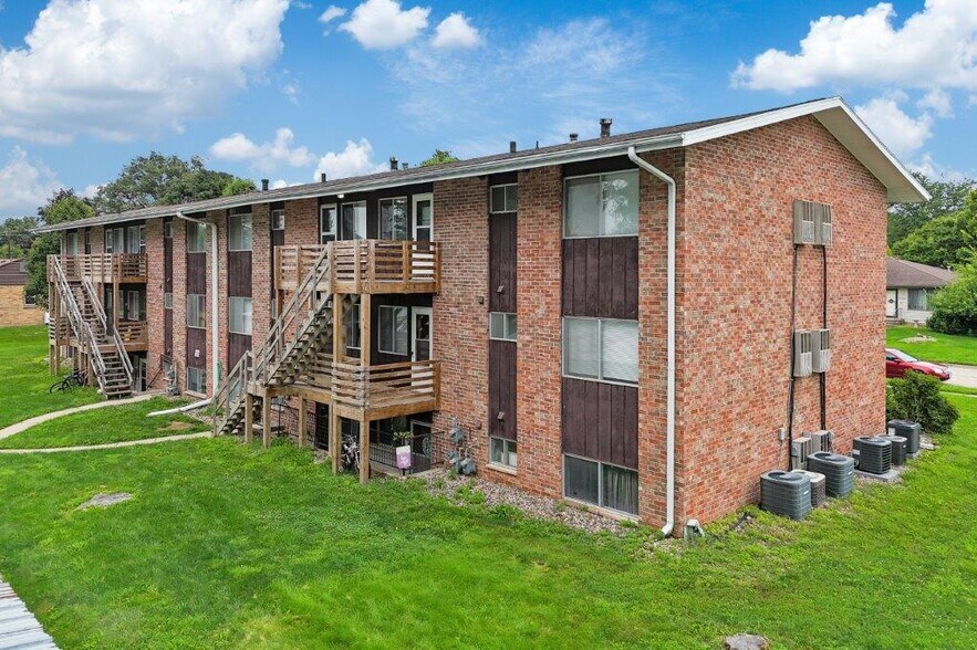 More Photos Of 1003 Parkway Dr, Boone Apartments For Sale