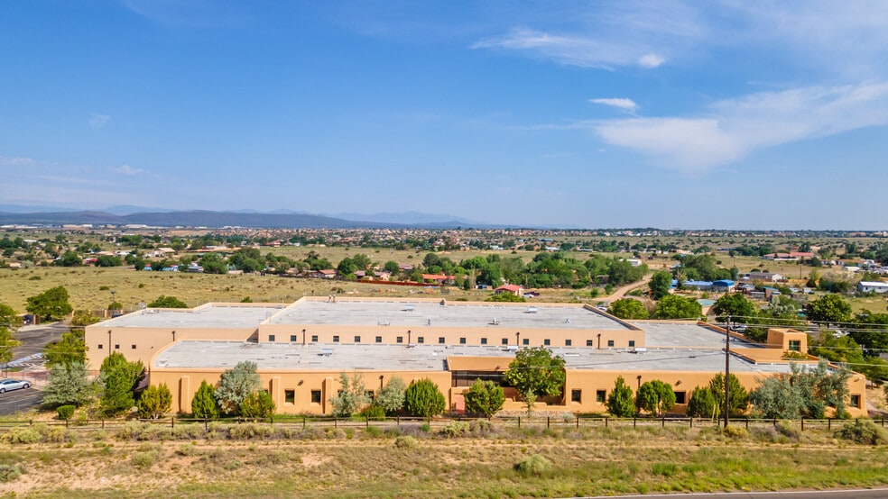 More Photos Of 1 Plaza La Prensa Rd, Santa Fe Office For Sale