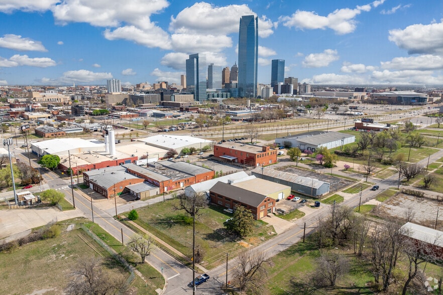 More Photos Of 711-725 SW 4th St, Oklahoma City Service For Sale