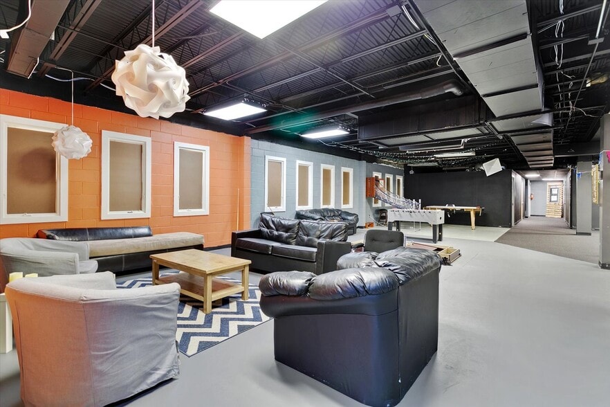 More Photos Of 1228 Todds Ln, Hampton Religious Facility For Sale