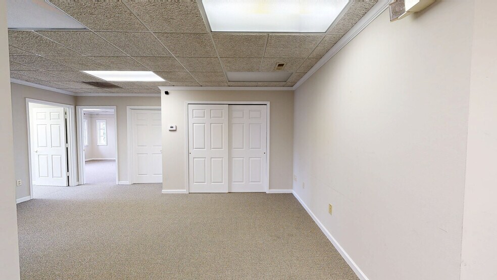 Primary Photo Of 3920 Plank Rd, Fredericksburg Office Residential For Sale