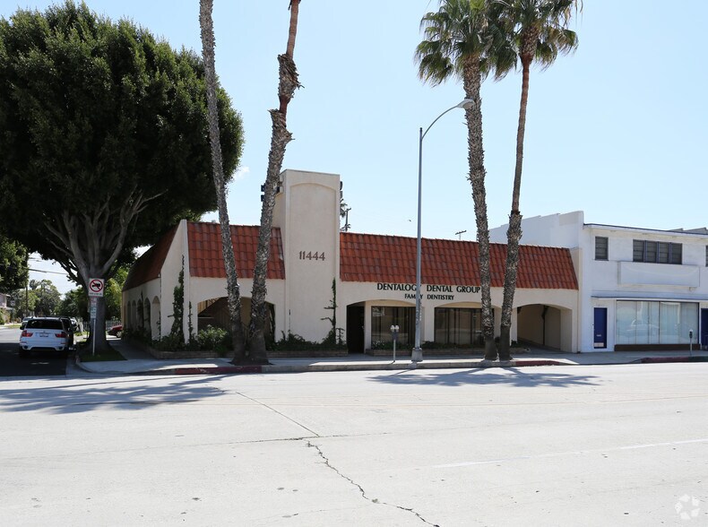 Primary Photo Of 11444 Washington Blvd, Culver City Medical For Lease