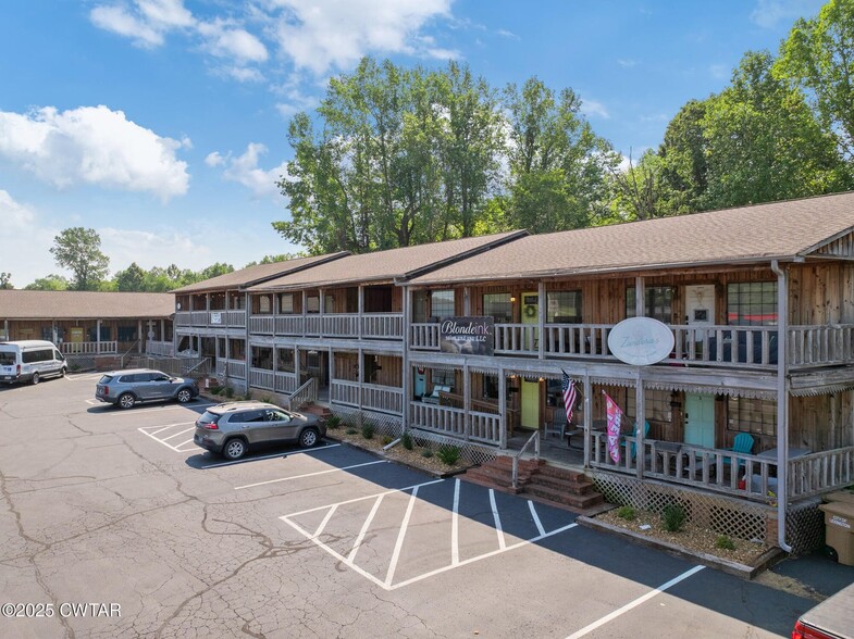 More Photos Of 777 W Church St, Lexington General Retail For Sale