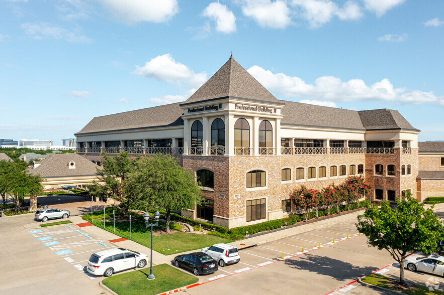 Primary Photo Of 5757 Warren Pky, Frisco Medical For Lease