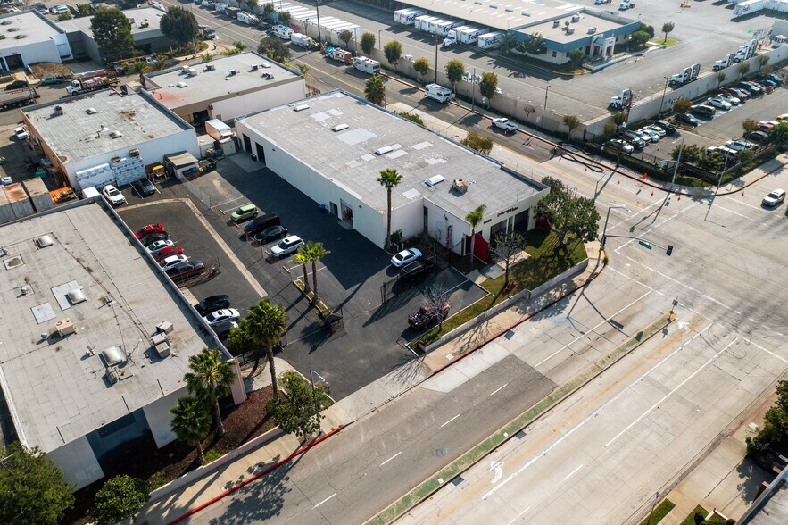 More Photos Of 15020 S Main St, Gardena Warehouse For Sale