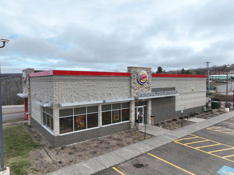 Primary Photo Of 997 W Sharon Ave, Houghton Fast Food For Sale