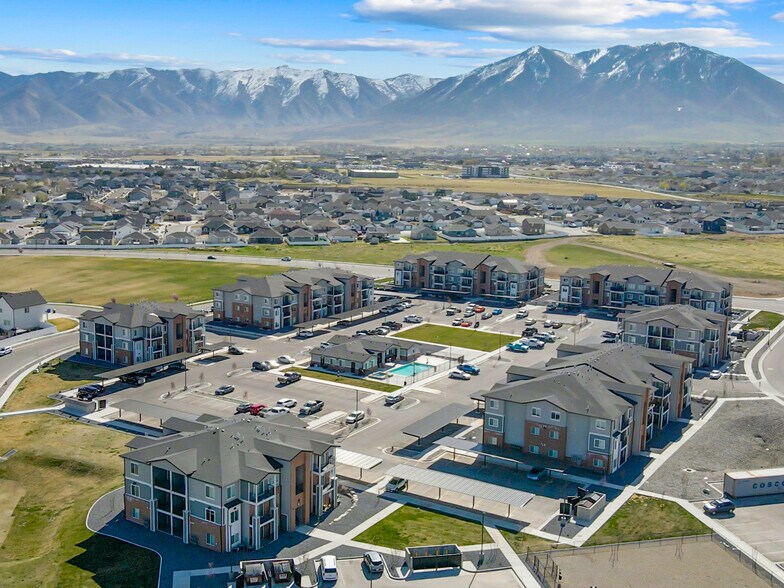 More Photos Of 1241 N Lexington Greens Dr, Tooele Apartments For Sale