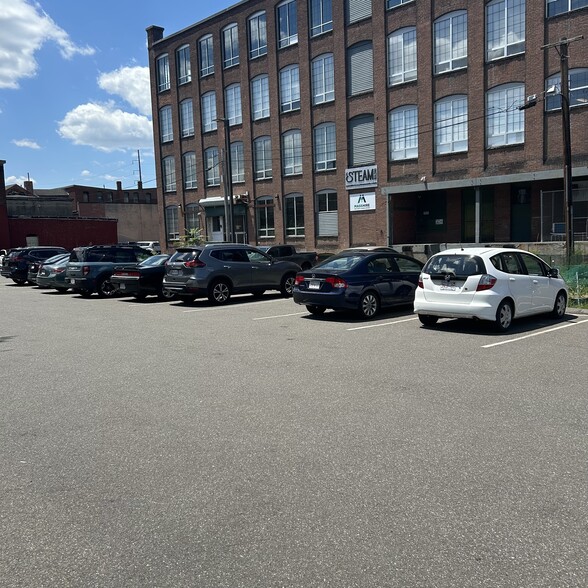 More Photos Of 208 Race St, Holyoke Office For Sale