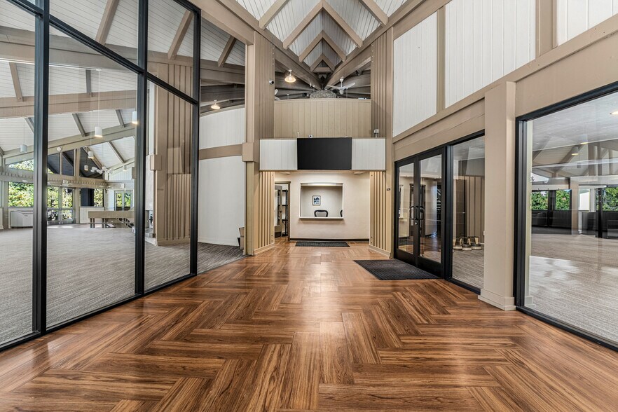 More Photos Of 26409 State Highway CA-189, Twin Peaks Specialty For Sale