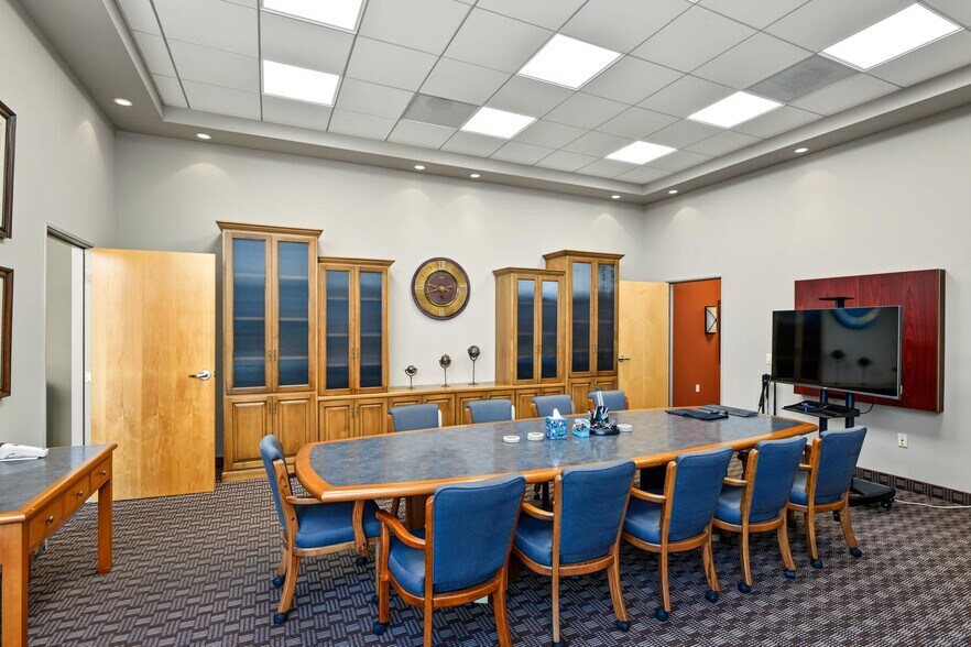 More Photos Of 550 Price Ave, Redwood City Office For Sale