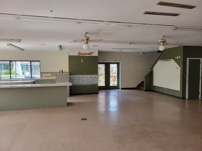 More Photos Of 1418 State Route 302, Middletown Freestanding For Sale