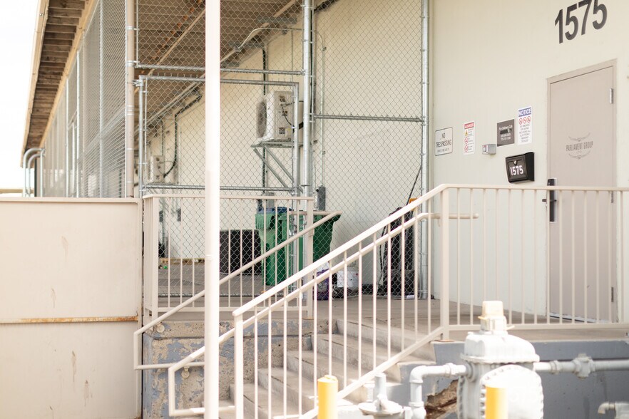 More Photos Of 1575 Crane Way, Sparks Warehouse For Lease