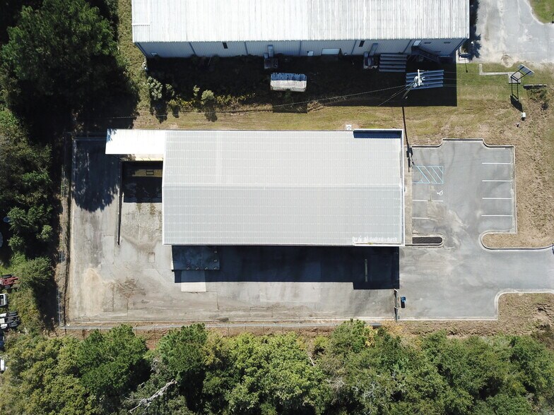 More Photos Of 100 Commerce Ct, Rincon Industrial For Lease