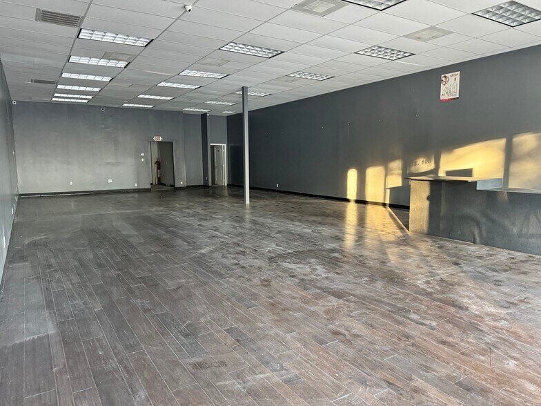 More Photos Of 20680 Westheimer Pky, Katy Unknown For Lease