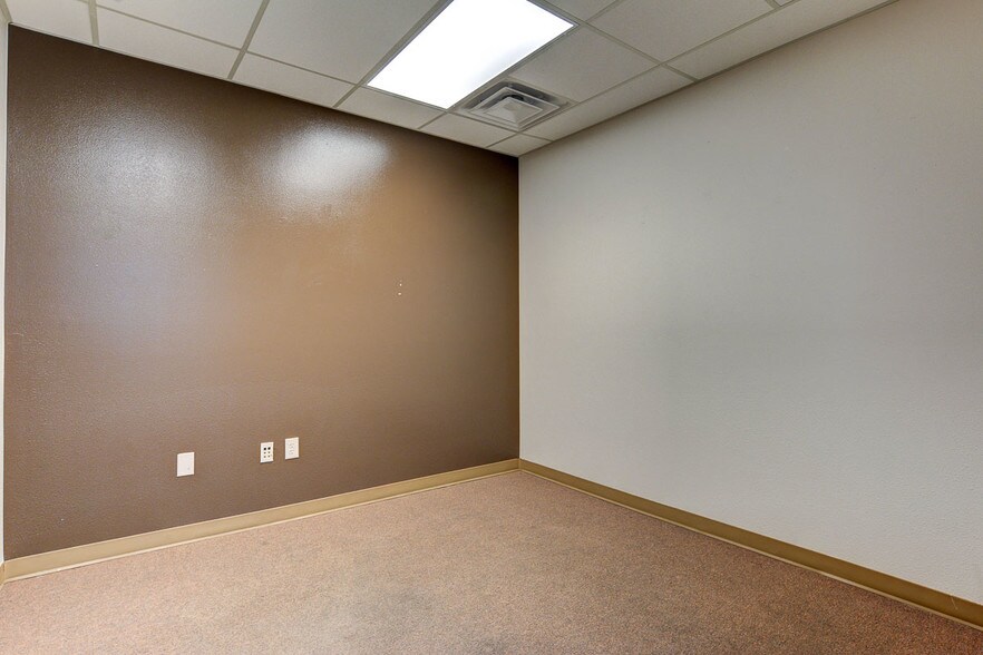 More Photos Of 2400 N Tenaya Way, Las Vegas Office For Lease