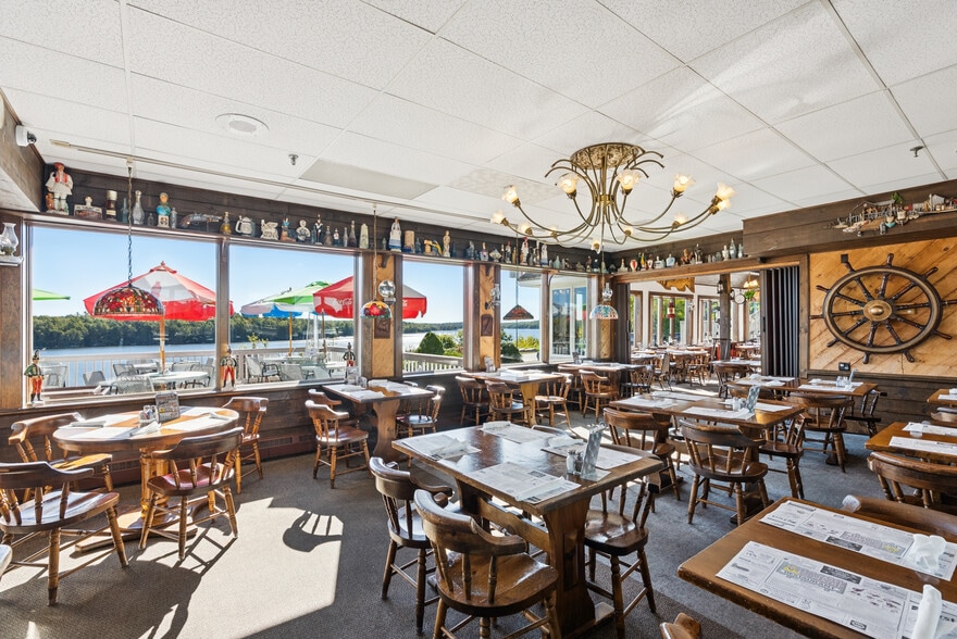 More Photos Of 161 Main St, Woolwich Restaurant For Sale
