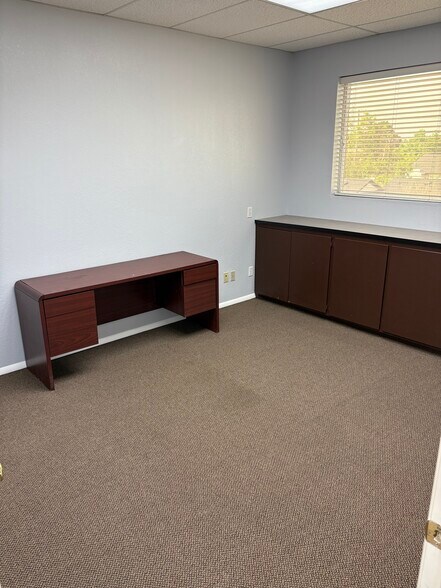 More Photos Of 222 E Eufaula St, Norman Office For Lease