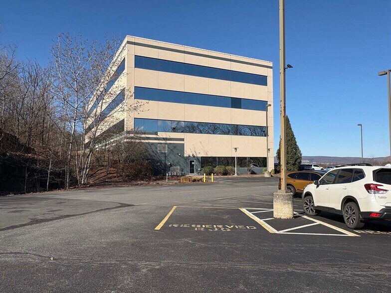 More Photos Of 1065 Route 315, Wilkes Barre Office For Lease