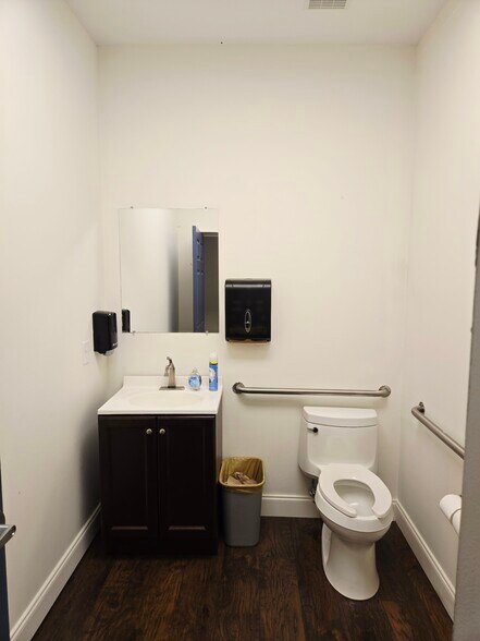 More Photos Of 3238 W Germantown Pike, Eagleville Medical For Lease