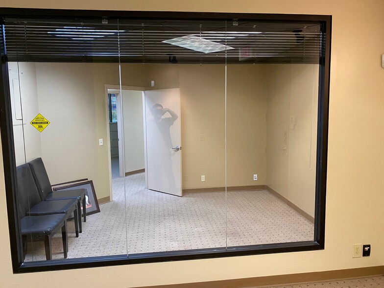 More Photos Of 3333 W Commercial Blvd, Fort Lauderdale Medical For Sale