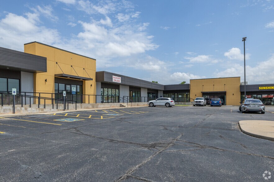 More Photos Of 9120-9146 N Macarthur Blvd, Oklahoma City General Retail For Sale