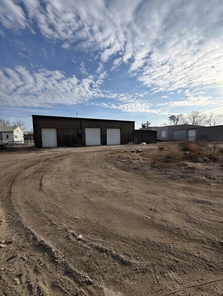 More Photos Of 1225 Channahon Rd, Joliet Warehouse For Lease