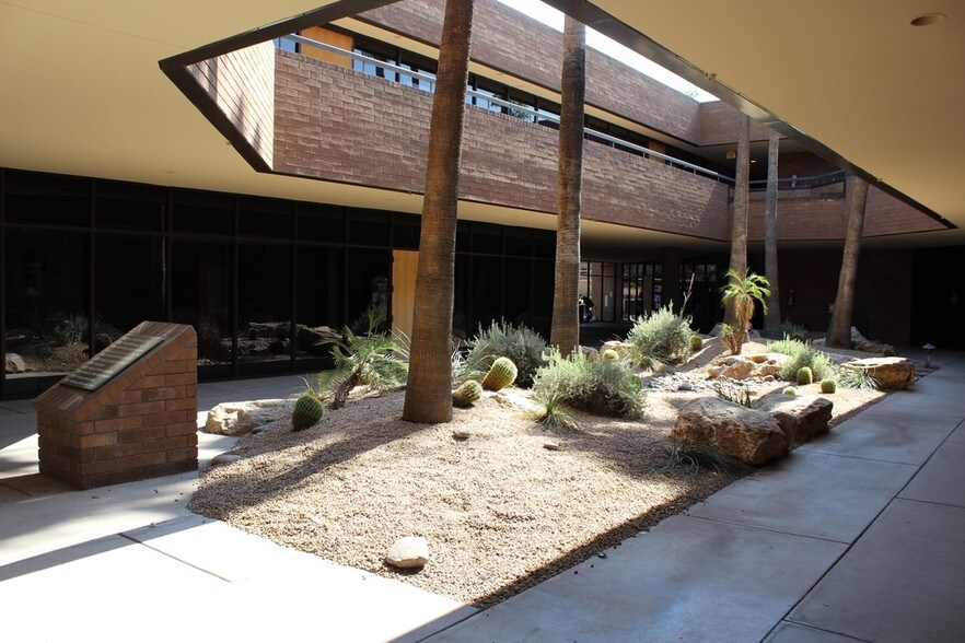 More Photos Of 1710 E Indian School Rd, Phoenix Medical For Sale