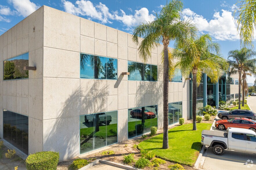 Primary Photo Of 980 Enchanted Way, Simi Valley Office For Lease