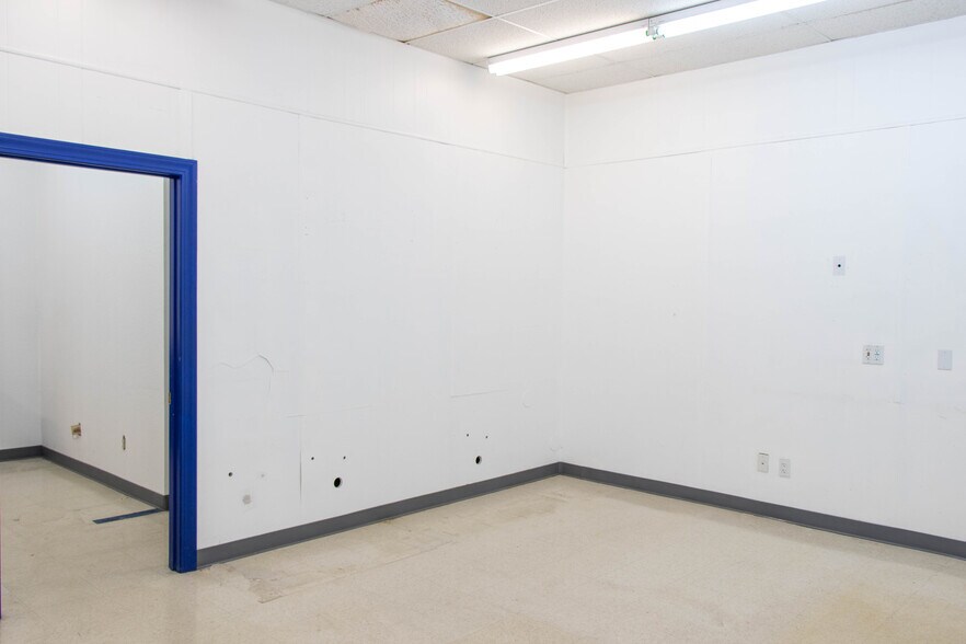 More Photos Of 1851 E 12th St, Casper Storefront For Lease