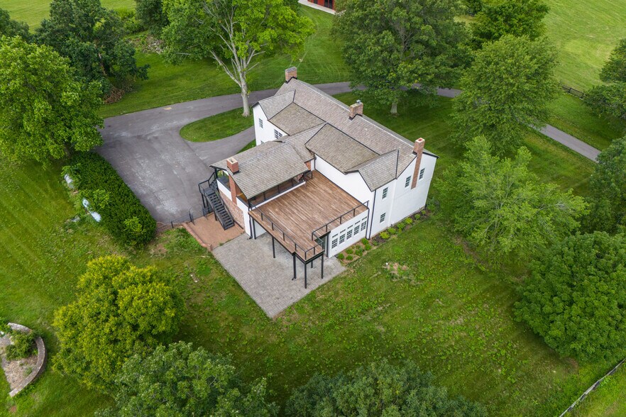 More Photos Of 1975 Georgetown Rd, Paris Lodge Meeting Hall For Sale