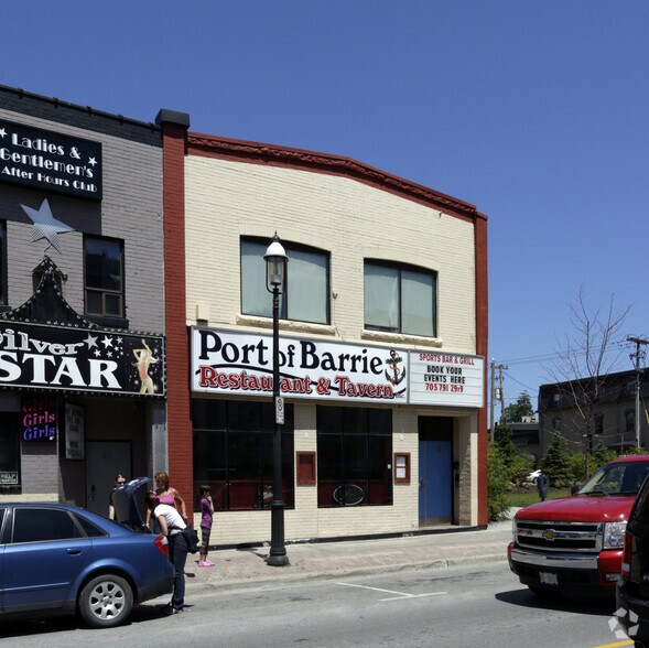 More Photos Of 18-22 Dunlop St W, Barrie Storefront For Lease
