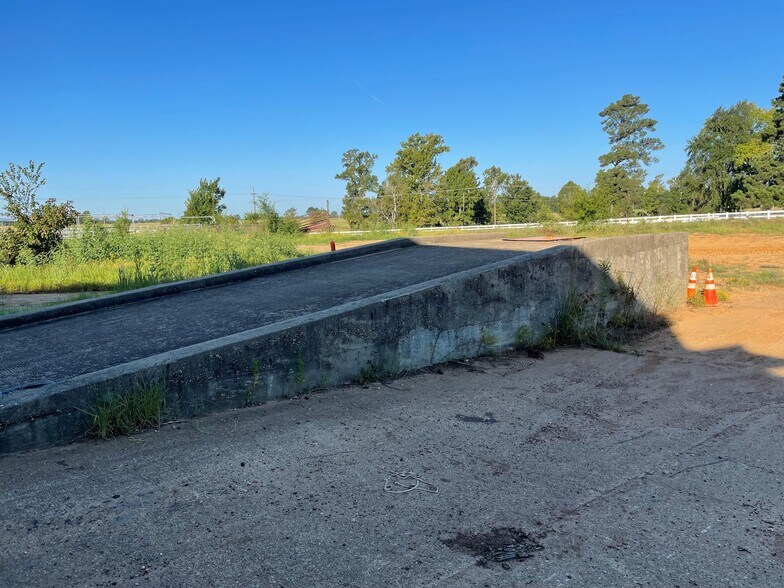 More Photos Of 1462 FM 2199, Marshall Warehouse For Sale