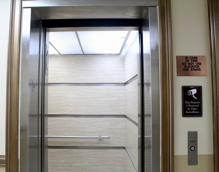 More Photos Of 160 NW 176th St, Miami Medical For Lease