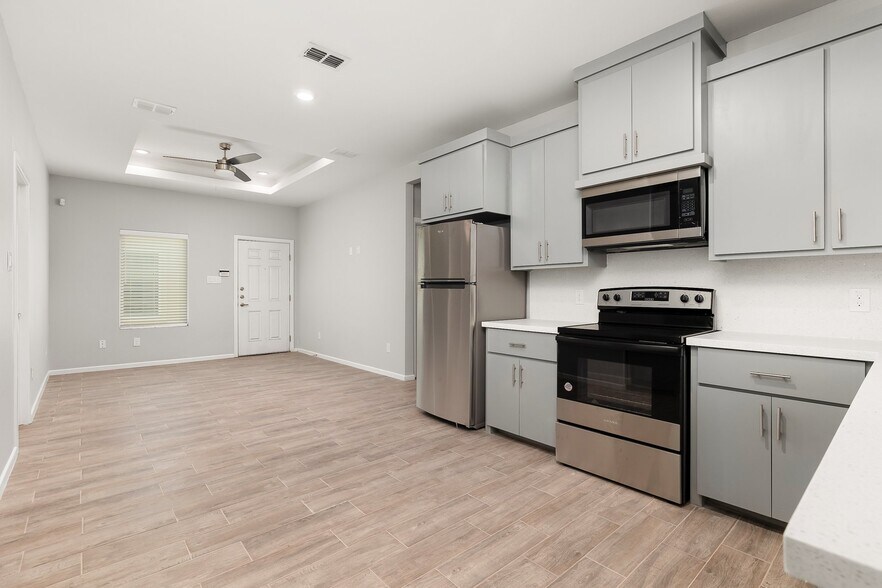 More Photos Of 1601 Hyatt Ave, Pharr Multifamily For Sale