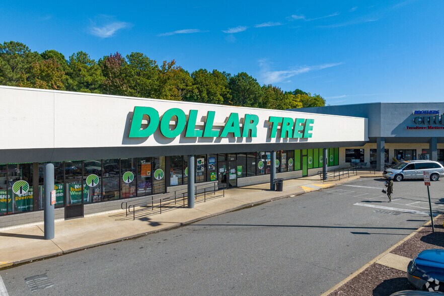 More Photos Of 7504-7598 W Broad St, Richmond Unknown For Lease