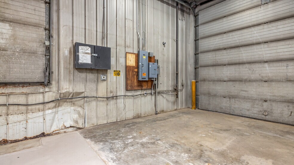 More Photos Of 1025 Pyle Dr, Kingsford Industrial For Sale