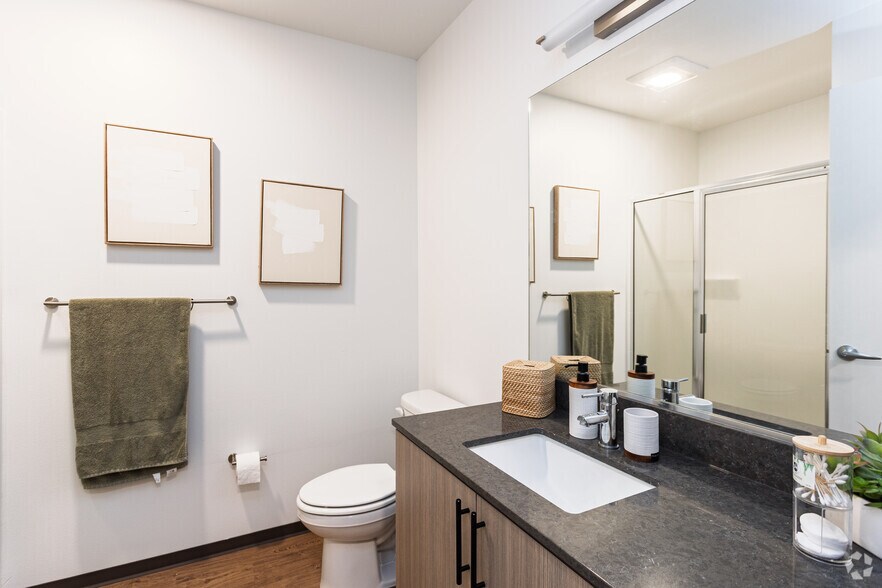 More Photos Of 206 5th Ave S, Seattle Apartments For Lease