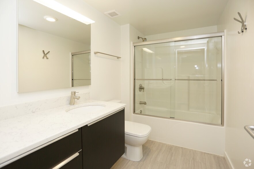 More Photos Of 55 Ionia Ave NW, Grand Rapids Apartments For Sale