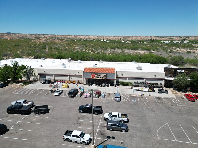 More Photos Of 306-362-362 S Ocotillo Ave, Benson Storefront Retail Office For Sale