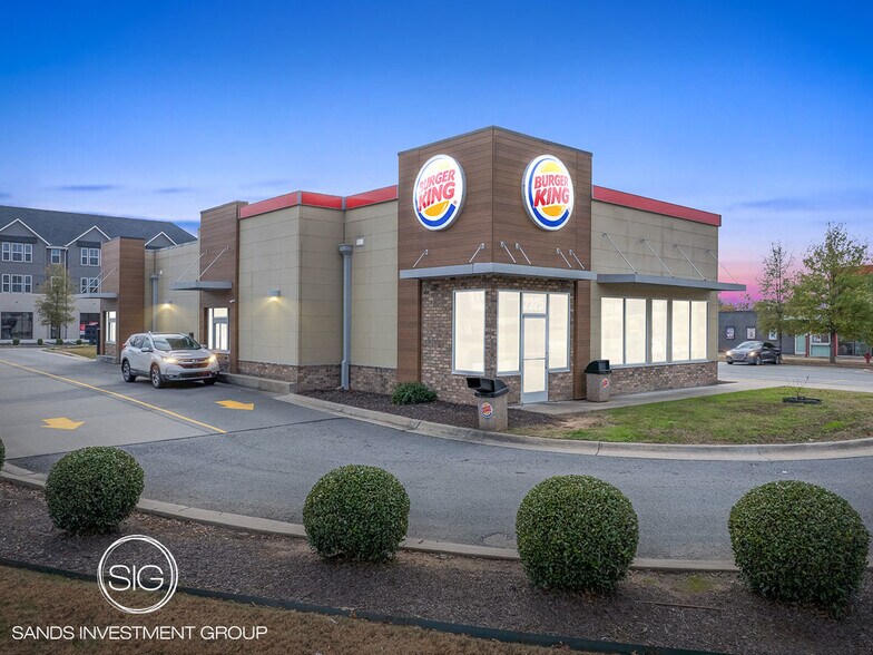 Primary Photo Of 2325 Dave Ward Dr, Conway Fast Food For Sale