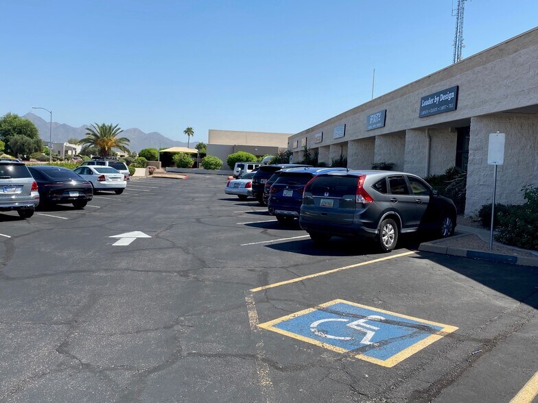 More Photos Of 7655 E Redfield Rd, Scottsdale Light Distribution For Lease