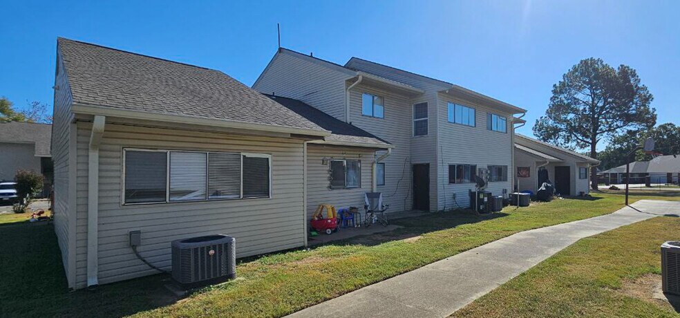 More Photos Of 401 N Cumberland Ave, Russellville Apartments For Sale
