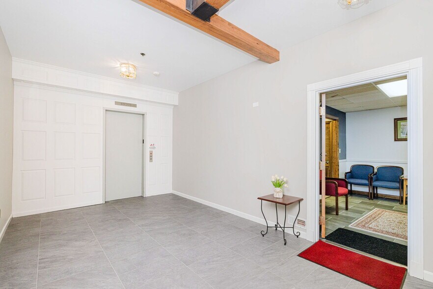 More Photos Of 63 Winthrop St, Taunton Medical For Sale