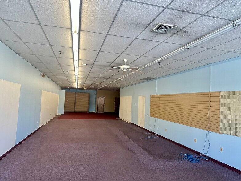 More Photos Of 7 Summer St, Chelmsford Freestanding For Lease