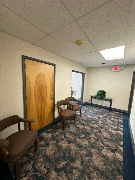 More Photos Of 2526 Monroeville Blvd, Monroeville Medical For Lease