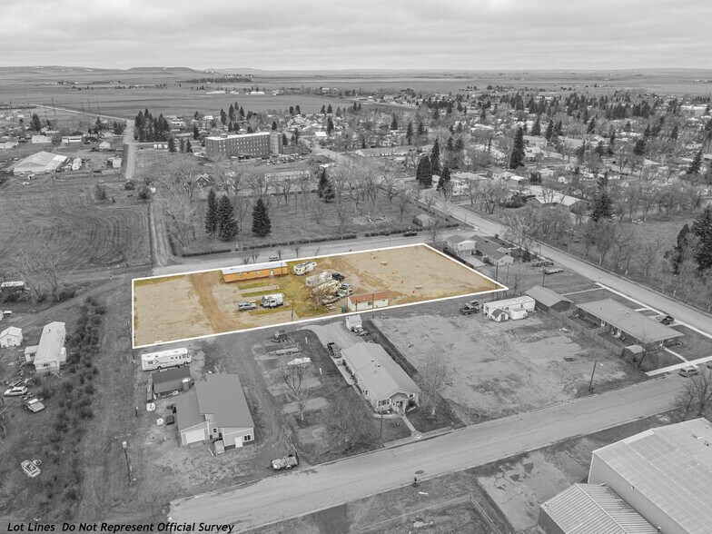 More Photos Of 719 Maryland St, Conrad Trailer Camper Park For Sale