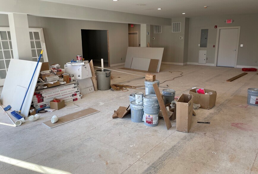 More Photos Of 21 N Main St, Manasquan Apartments For Lease