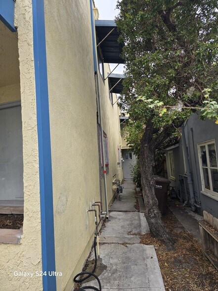 More Photos Of 167 Avenida Serra, San Clemente Specialty For Lease