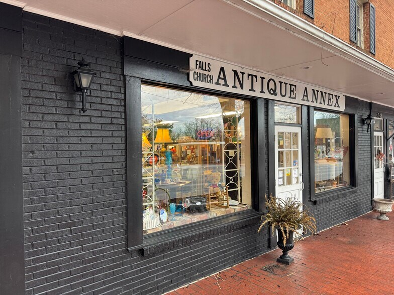 More Photos Of 248-252 W Broad St, Falls Church Storefront Retail Office For Lease