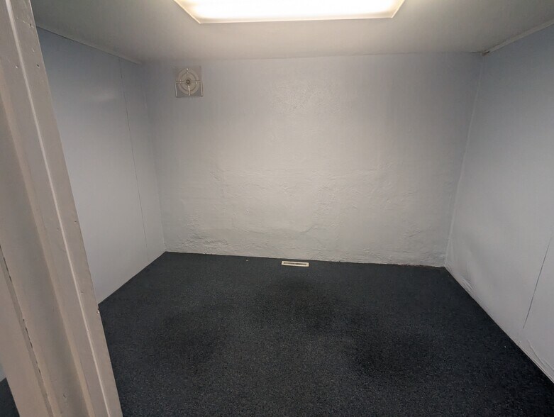 More Photos Of 1416-1418 Franklin St, Michigan City Storefront Retail Residential For Sale